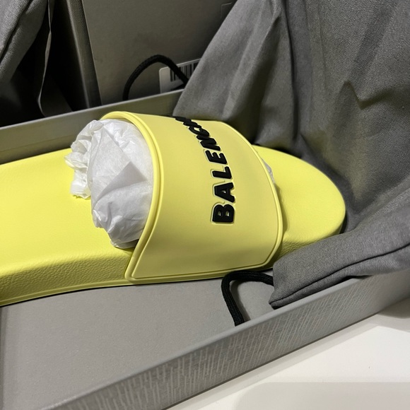 BALENCIAGA Logo Sport Slide (Yellow) - Picture 12 of 17